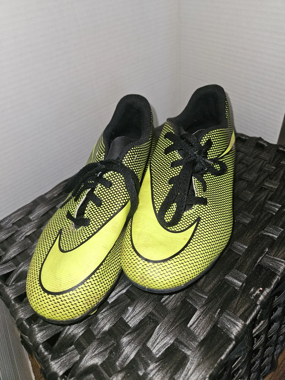 Nike Kids Neon Yellow and Black Soccer Cleats